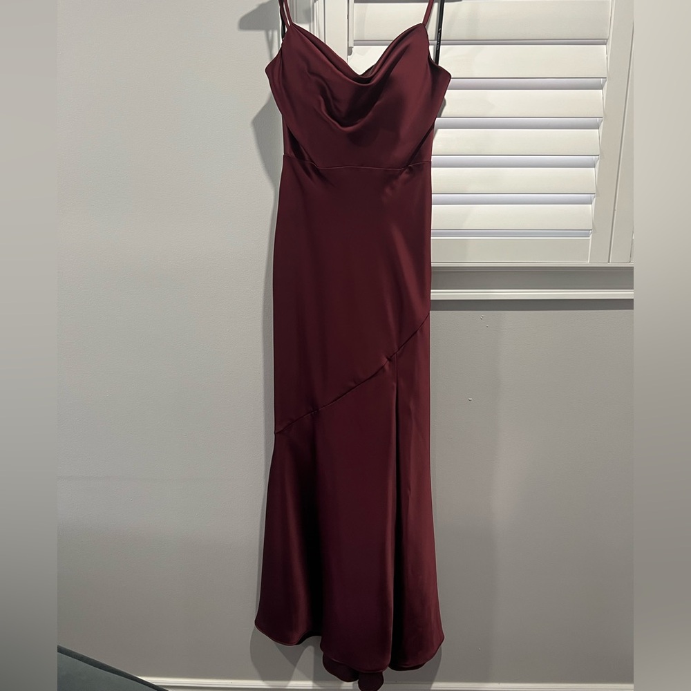 Elegant Burgundy Bridesmaids Spaghetti Strap Dress